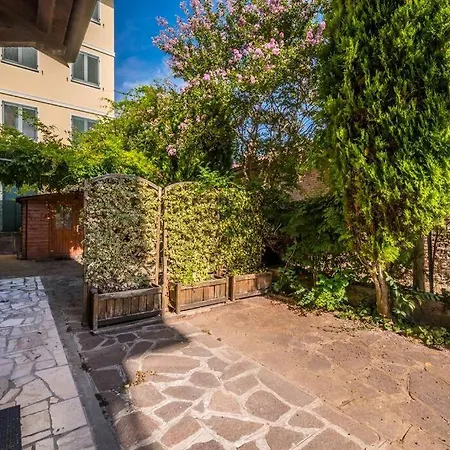 Near Ferrari's & Pavarotti's House *