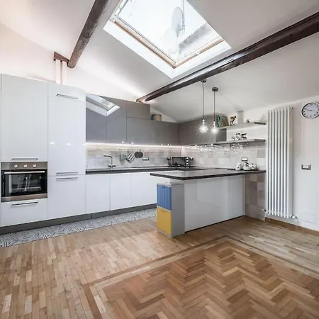 Near Ferrari's & Pavarotti's House