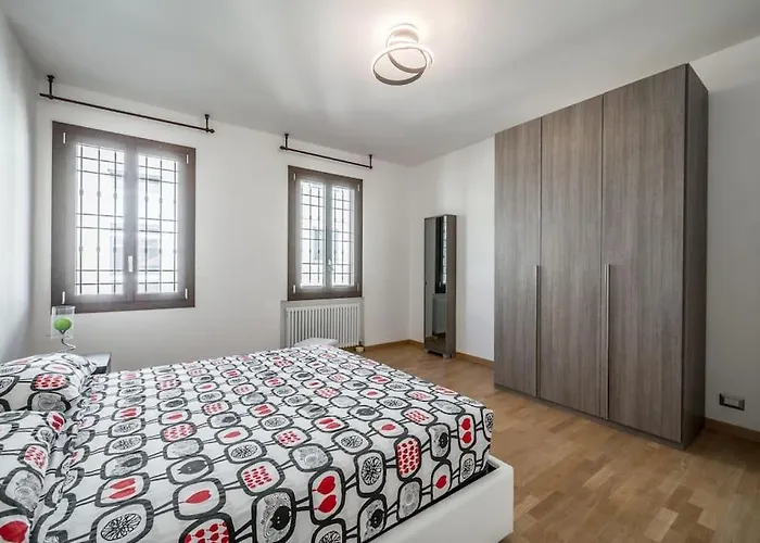 شقة Near Ferrari's & Pavarotti's House